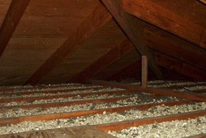 Zonolite - Attic Clean Up, Pointe-Claire