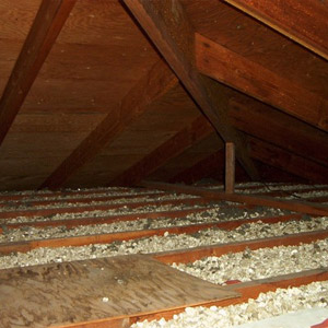 Zonolite - Attic Clean Up, Pointe-Claire